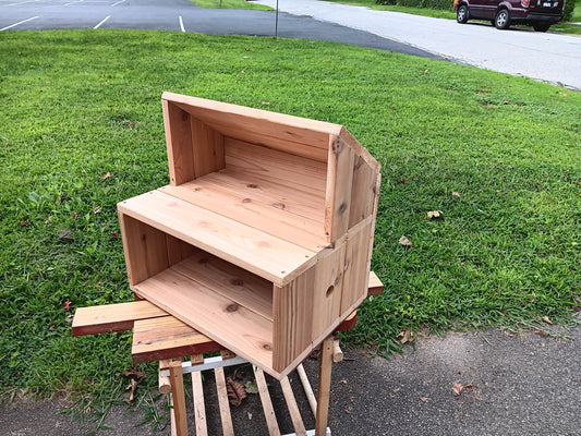 Cedar Lecturn